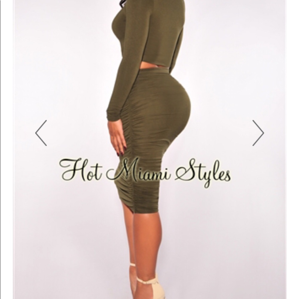 Olive Ruched Mock Neck Two Piece Set